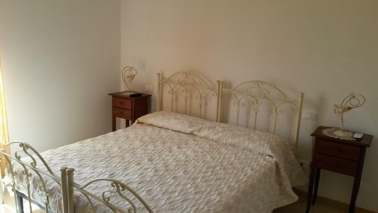B&B Le Due Cisterne Vernole Exteriör bild